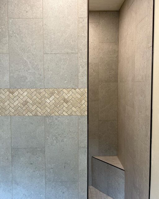 Simple & Elegant 
~
~
~
~
#tile #tilersofinsta #tiledesign #remodel #homerenovation #bathroomdesign #bathroomremodel #boiseidaho