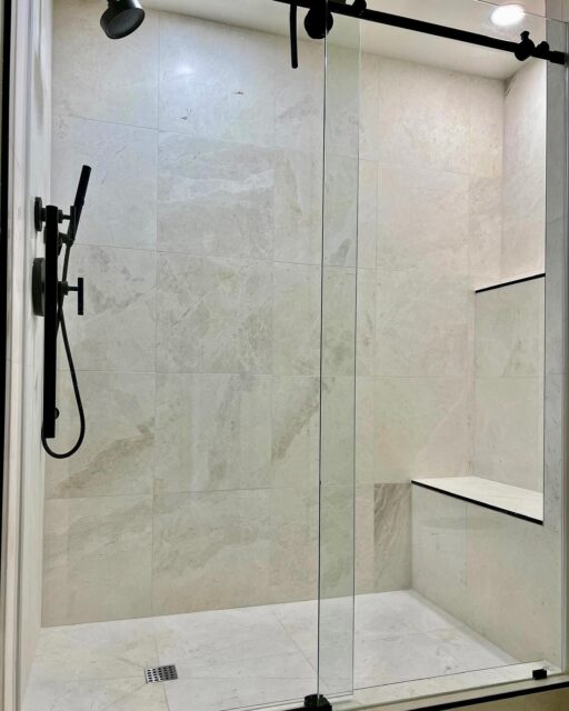 Natural stone shower 🚿

Tile - Summit Ivory Honed by Emser Tile

#boise #boiseidaho #boiseidahorealestate #boiserenovation #boiseremodeling #tile #tiledesign #marbleshower #walkinshower