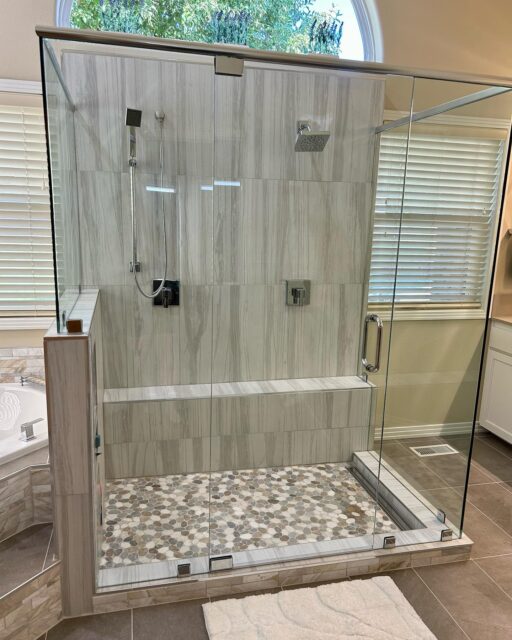 Spa like en-suite ✅

~
~
~
~
#tile #boise #tilersofinsta #remodeling #homedesign #renovation #eagleidaho #tiledesign #bathroom